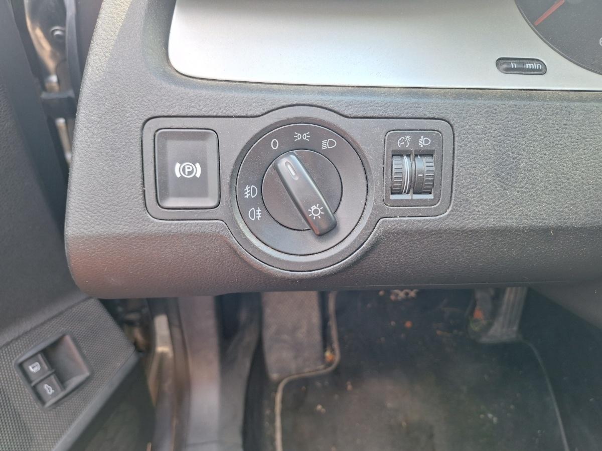 Bloc lumini VOLKSWAGEN PASSAT Variant 3C5 2008 1.9 TDI BLS 77KW|105HP 2008