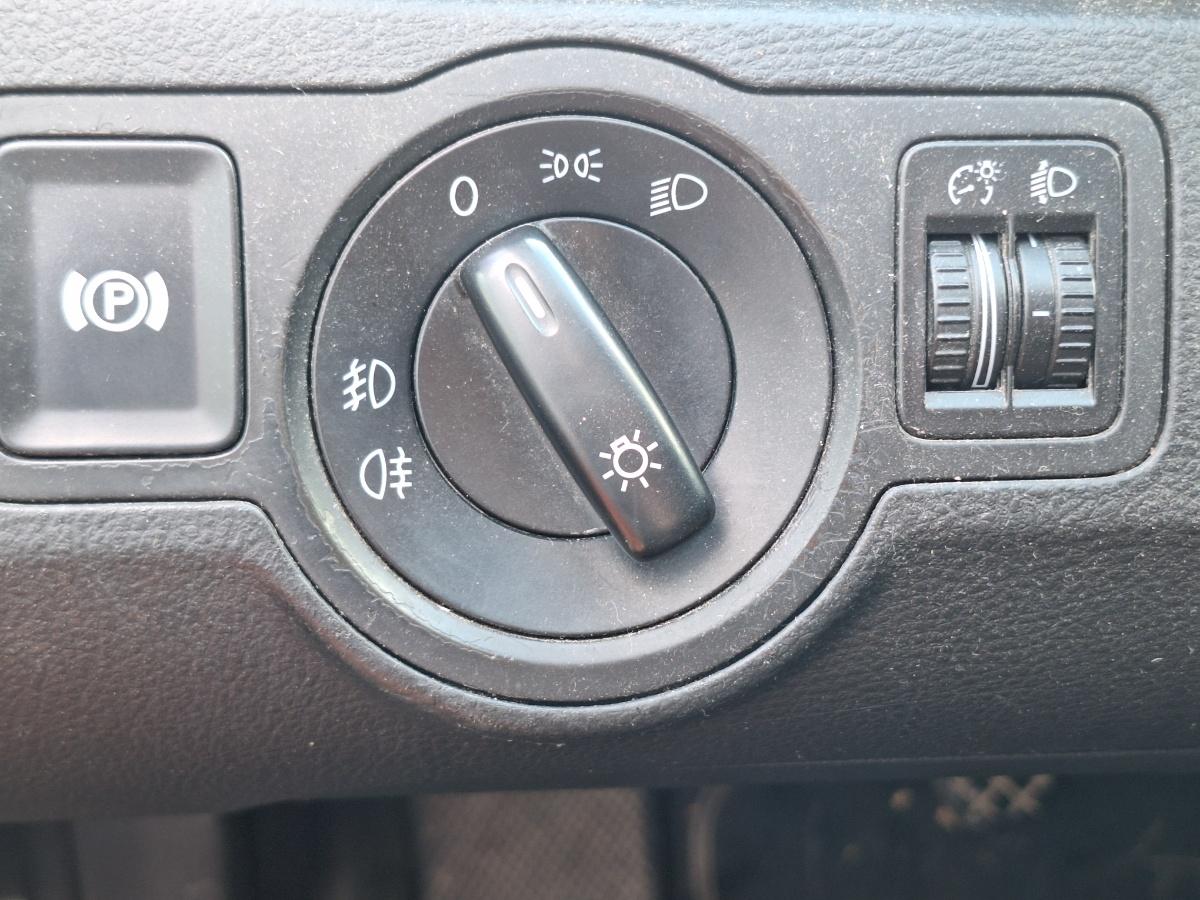 Bloc lumini VOLKSWAGEN PASSAT Variant 3C5 2008 1.9 TDI BLS 77KW|105HP 2008