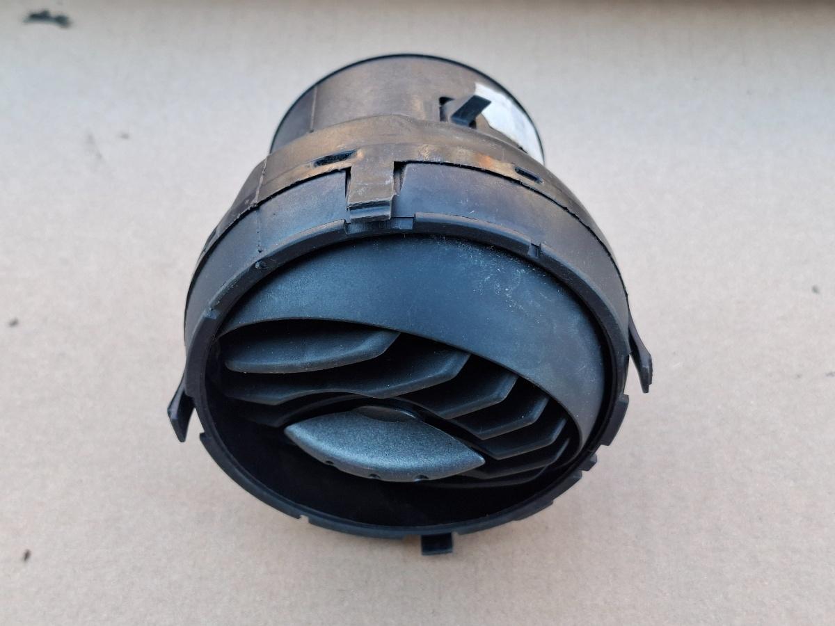 Grila  ventilatie bord  SEAT CORDOBA III 6L2 2002 - 20091.4 TDI BMS, BNV 6L0819110D