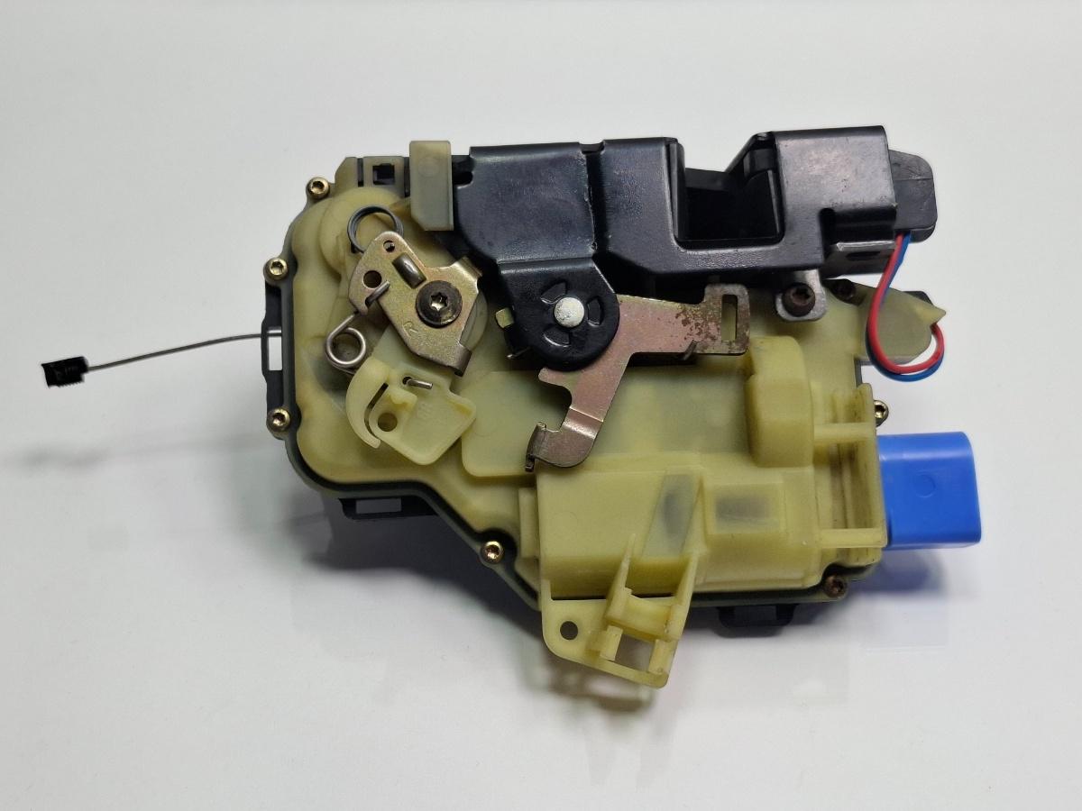 Broasca usa dreapta fata SEAT CORDOBA III 6L2 2002 - 20091.4 TDI BMS, BNV 3B1837016BQ