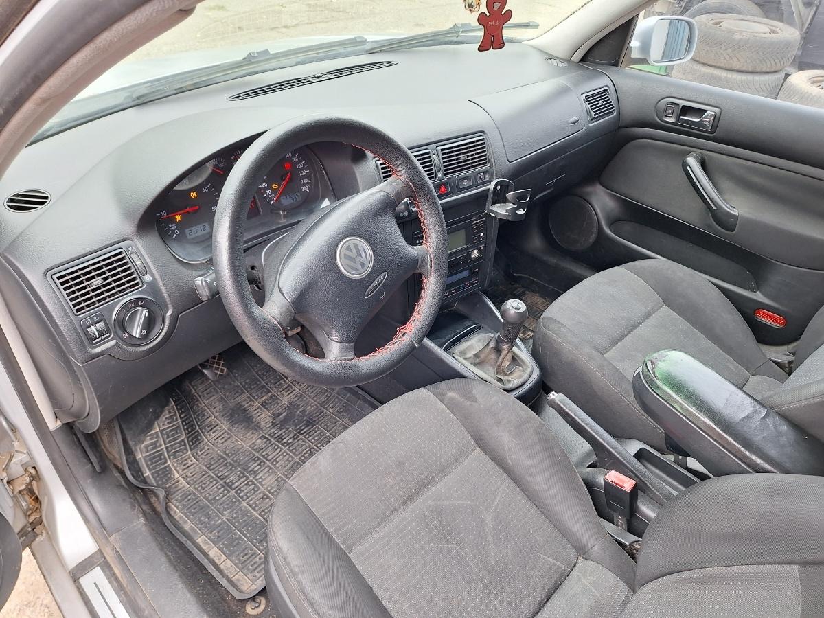 Dezmembrez VOLKSWAGEN GOLF IV Variant 1J5 2004 1.9 TDI AXR 74KW|101HP