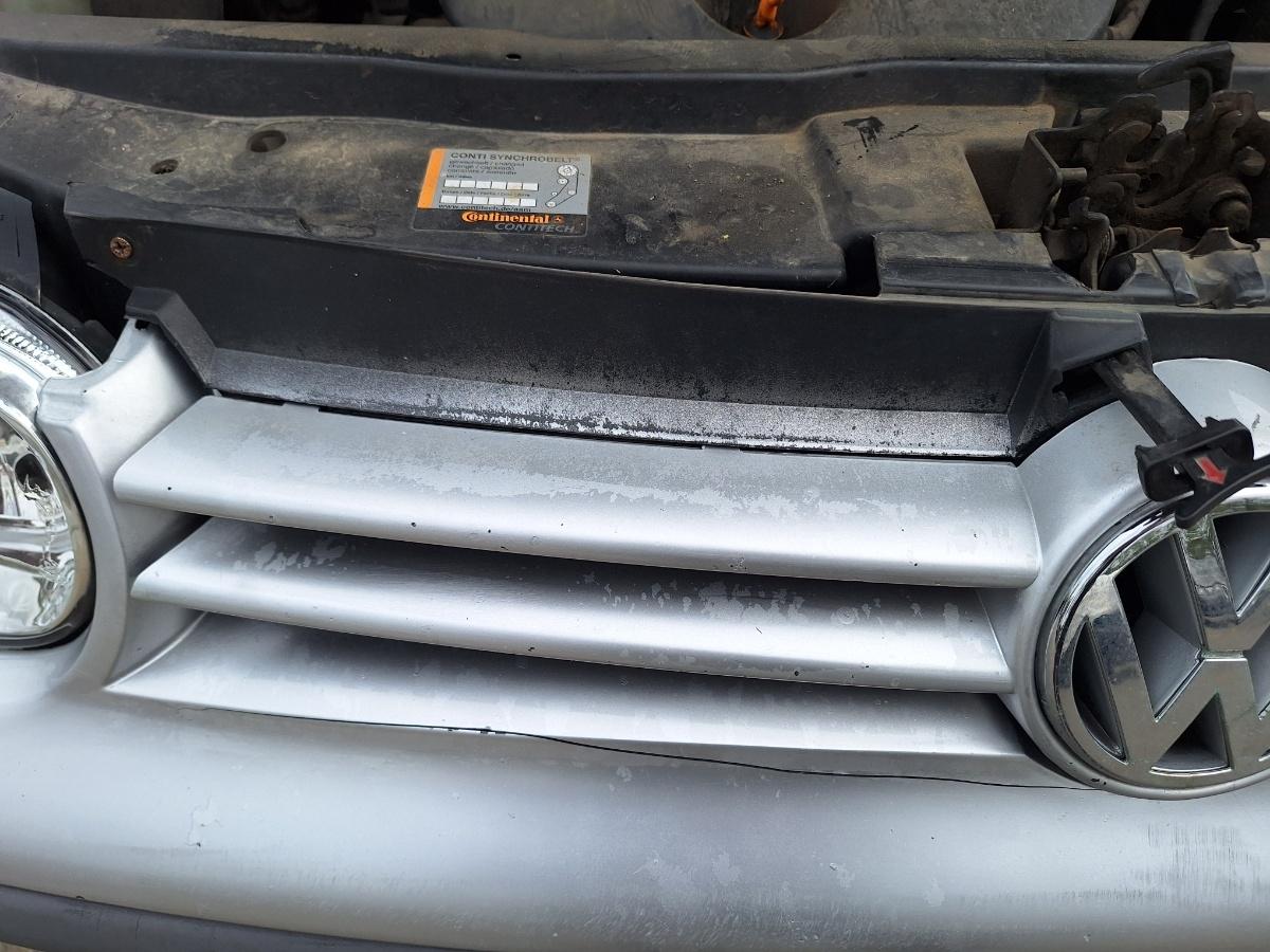 Grila superioara radiator bara de protectie fata VOLKSWAGEN GOLF IV Variant 1J5 1999 - 2006