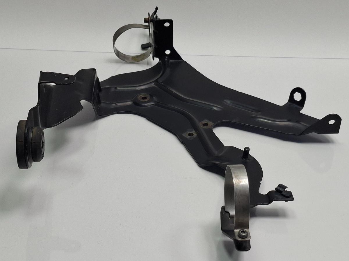 Suport sirocou webasto VOLKSWAGEN TOUAREG 7LA, 7L6, 7L7 2002 - 20133.0 V6 TDI BKS, CATA 7L0819750E