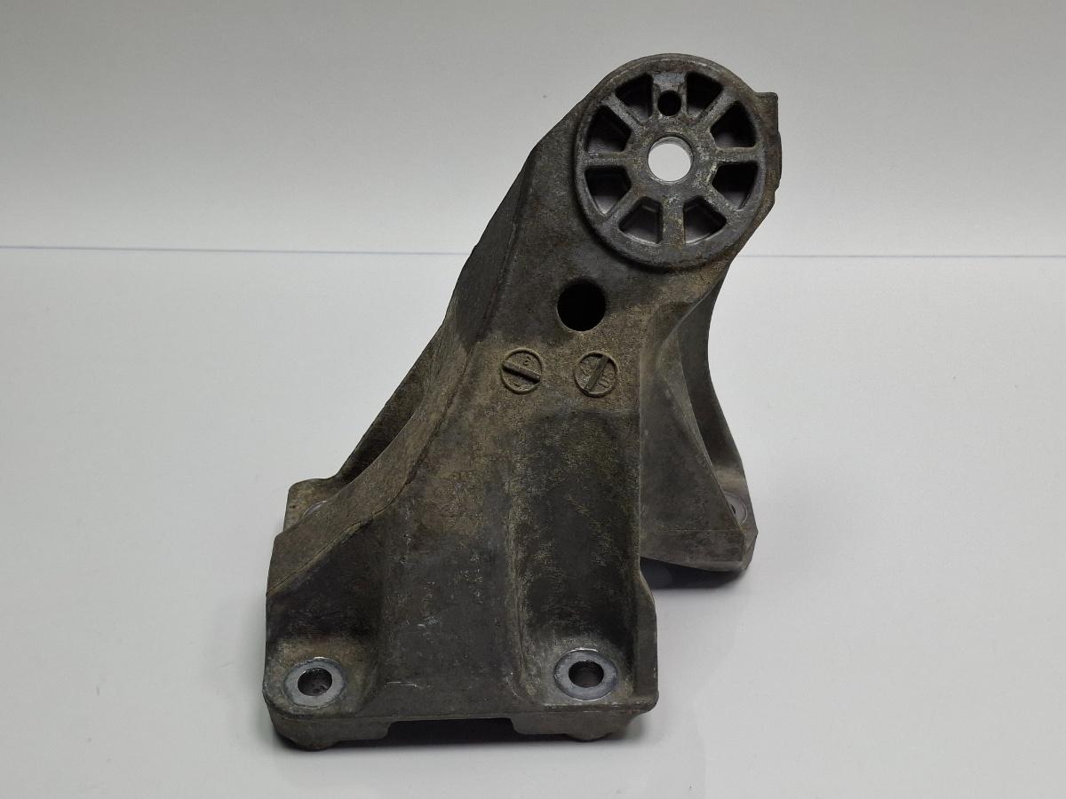 Suport  motor dreapta VOLKSWAGEN TOUAREG 7LA, 7L6, 7L7 2002 - 20133.0 V6 TDI BKS, CATA 7L6199308B