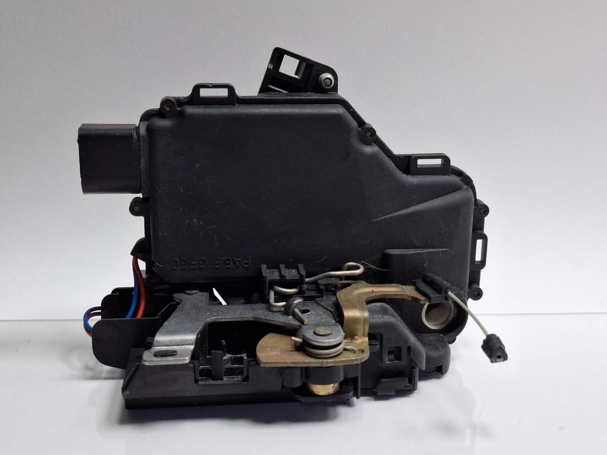 Broasca usa stanga fata VOLKSWAGEN GOLF IV Variant 1J5 1999 - 20061.9 TDI AGR, ALH 3B1837015A