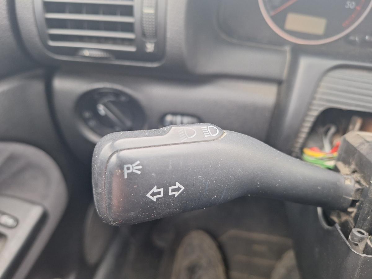 Manetă ștergătoare lampă de semnalizare VOLKSWAGEN PASSAT 3B3 2000 1.9 TDI AWX 96KW|130HP 2000