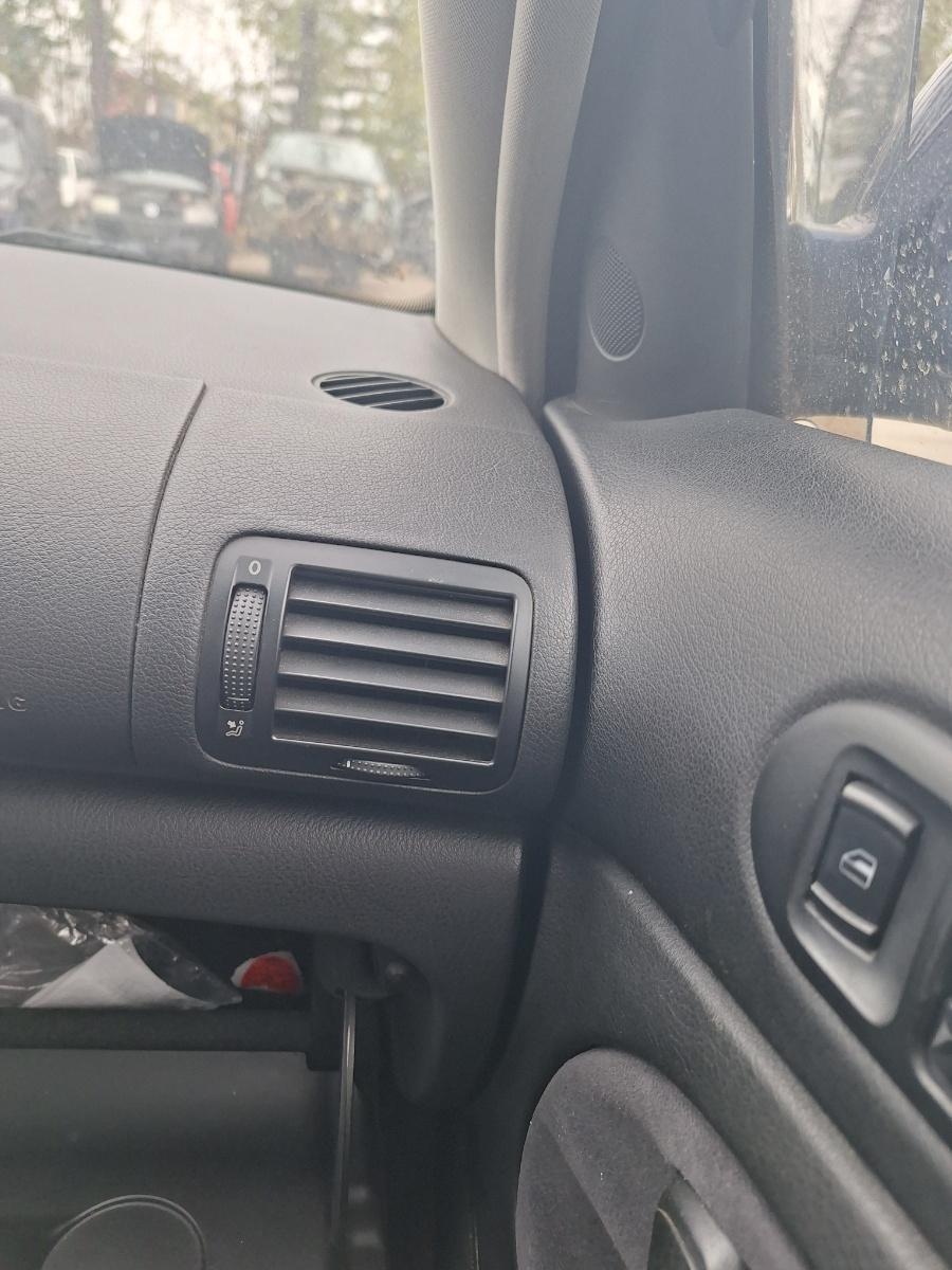 Grilă de ventilație laterală panou de bord VOLKSWAGEN PASSAT 3B3 2000 1.9 TDI AWX 96KW|130HP 2000
