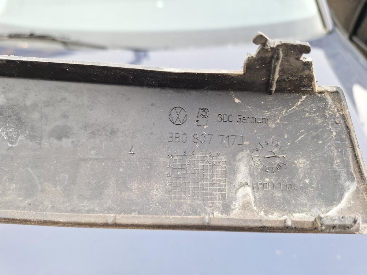 Margine bară de protecție față VOLKSWAGEN PASSAT 3B3 2000 1.9 TDI AWX 96KW|130HP 2000