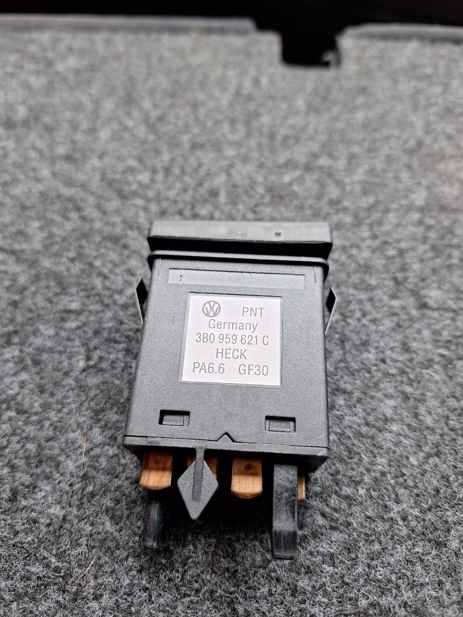 Comutator dezaburire geamuri/parbriz VOLKSWAGEN PASSAT 3B3 2000 1.9 TDI AWX 96KW|130HP 2000