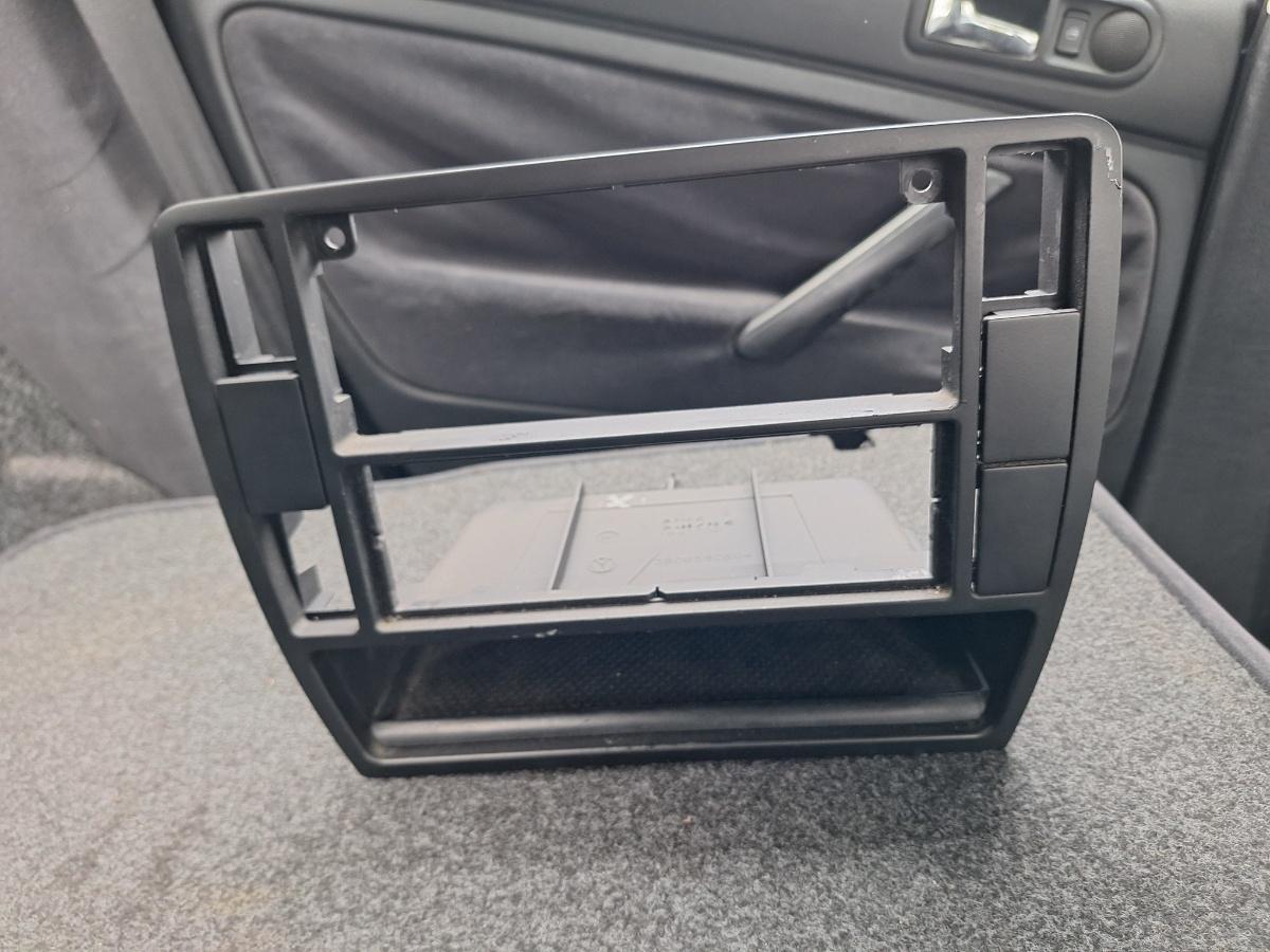 Ornament panou de bord VOLKSWAGEN PASSAT 3B3 2000 1.9 TDI AWX 96KW|130HP 2000