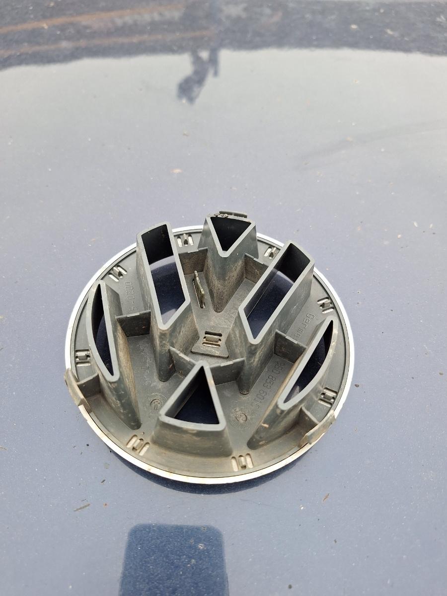 Sigla / Emblema VOLKSWAGEN PASSAT 3B3 2000 1.9 TDI AWX 96KW|130HP 2000