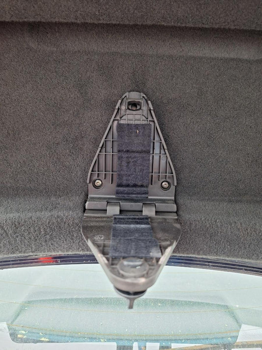 Suport de fixare triunghi de semnalizare VOLKSWAGEN PASSAT 3B3 2000 1.9 TDI AWX 96KW|130HP 2000