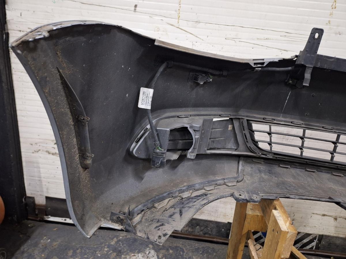 Bara fata spoiler cu senzori VOLKSWAGEN JETTA IV 162 2010 - 2015 1.6 TDI CAYC 77KW|105HP , gri LA7W