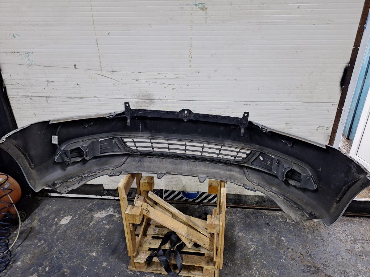 Bara fata spoiler cu senzori VOLKSWAGEN JETTA IV 162 2010 - 2015 1.6 TDI CAYC 77KW|105HP , gri LA7W