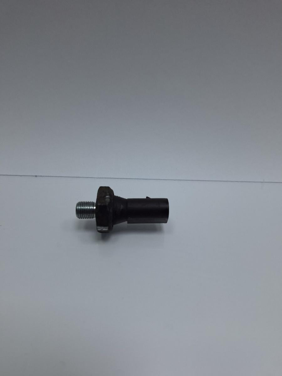 Senzor de presiune ulei VOLKSWAGEN GOLF V 1K1 2003 - 20091.9 TDI BKC, BLS, BXE 038919081K