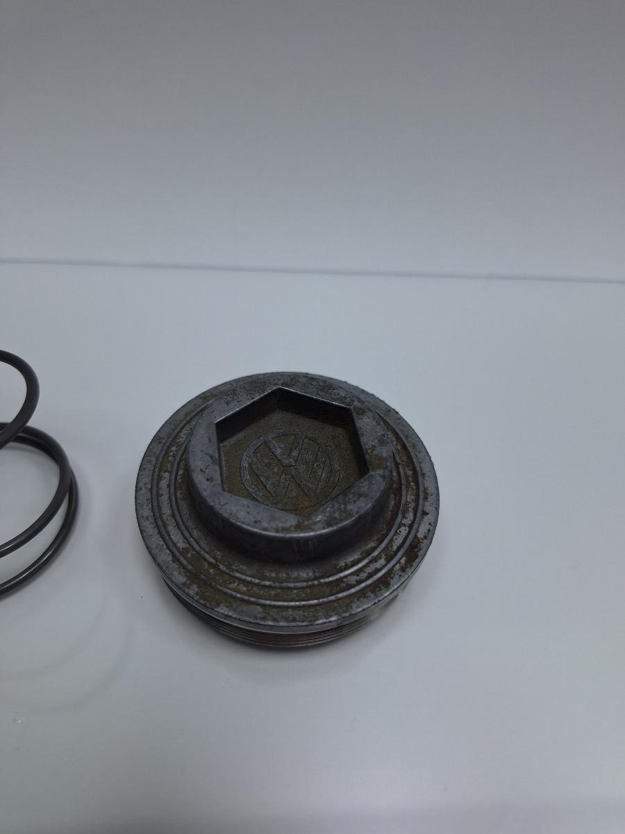 Capac cutie de viteze SKODA OCTAVIA 1U2 1996 - 20101.4 16V AXP, BCA 020301232E , 020301228G