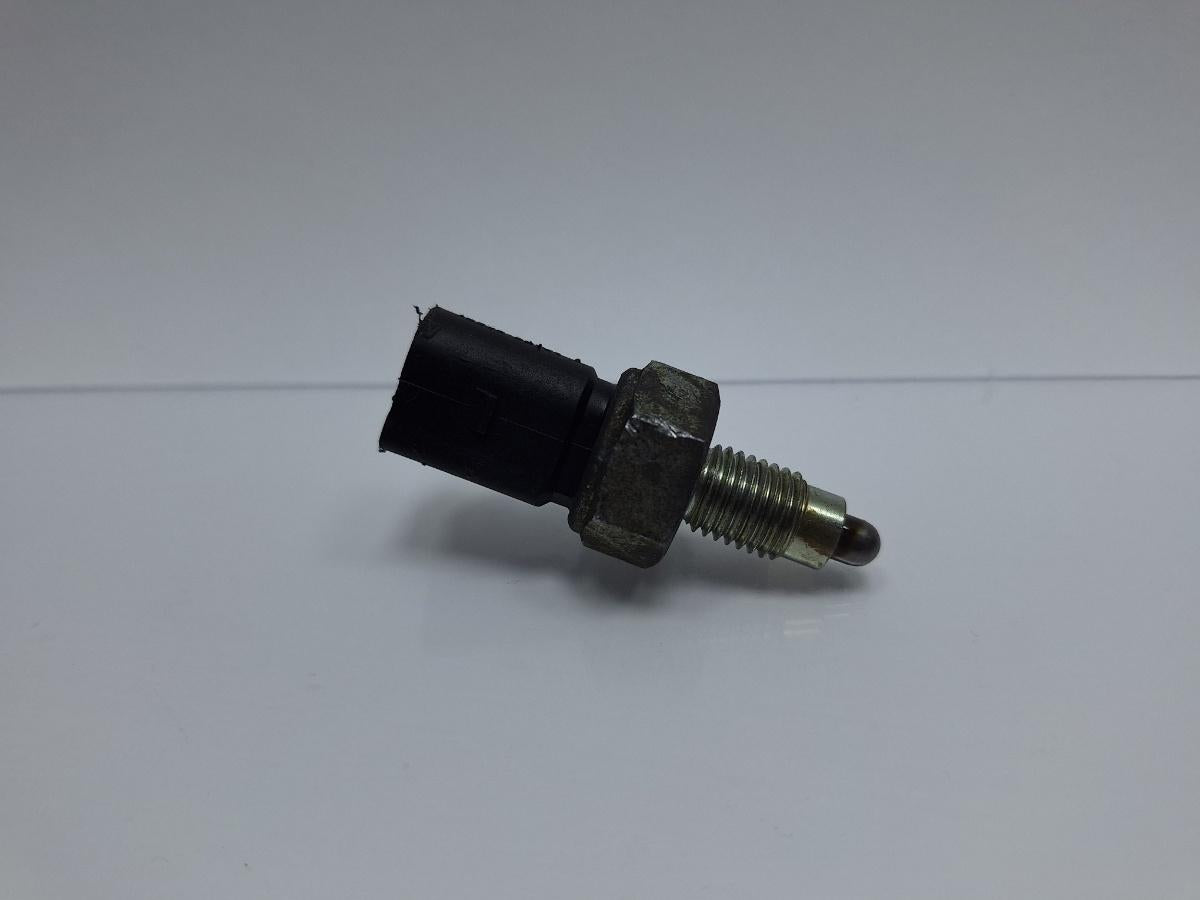 Senzor lampa marsarier SKODA OCTAVIA 1U2 1996 - 20101.4 16V AXP, BCA 02K945415G
