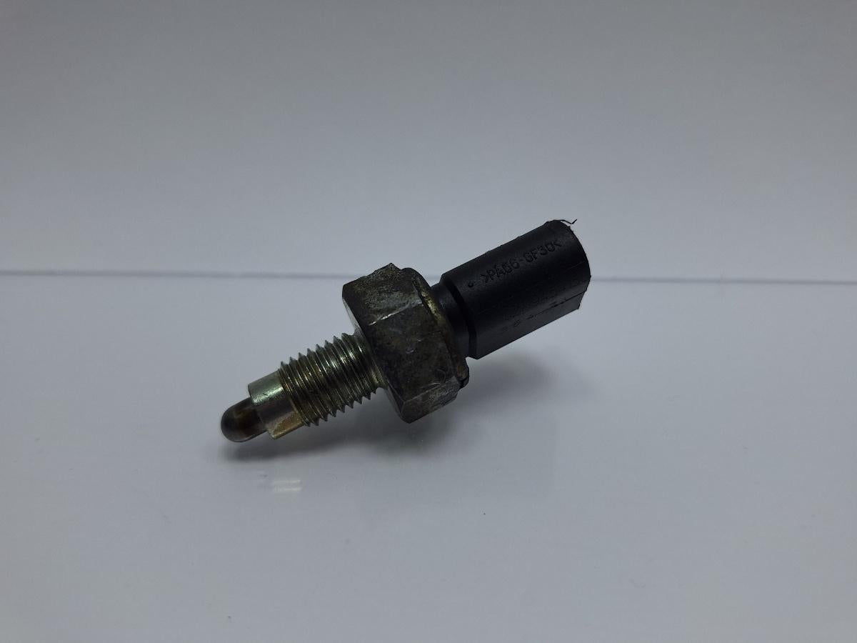 Senzor lampa marsarier SKODA OCTAVIA 1U2 1996 - 20101.4 16V AXP, BCA 02K945415G