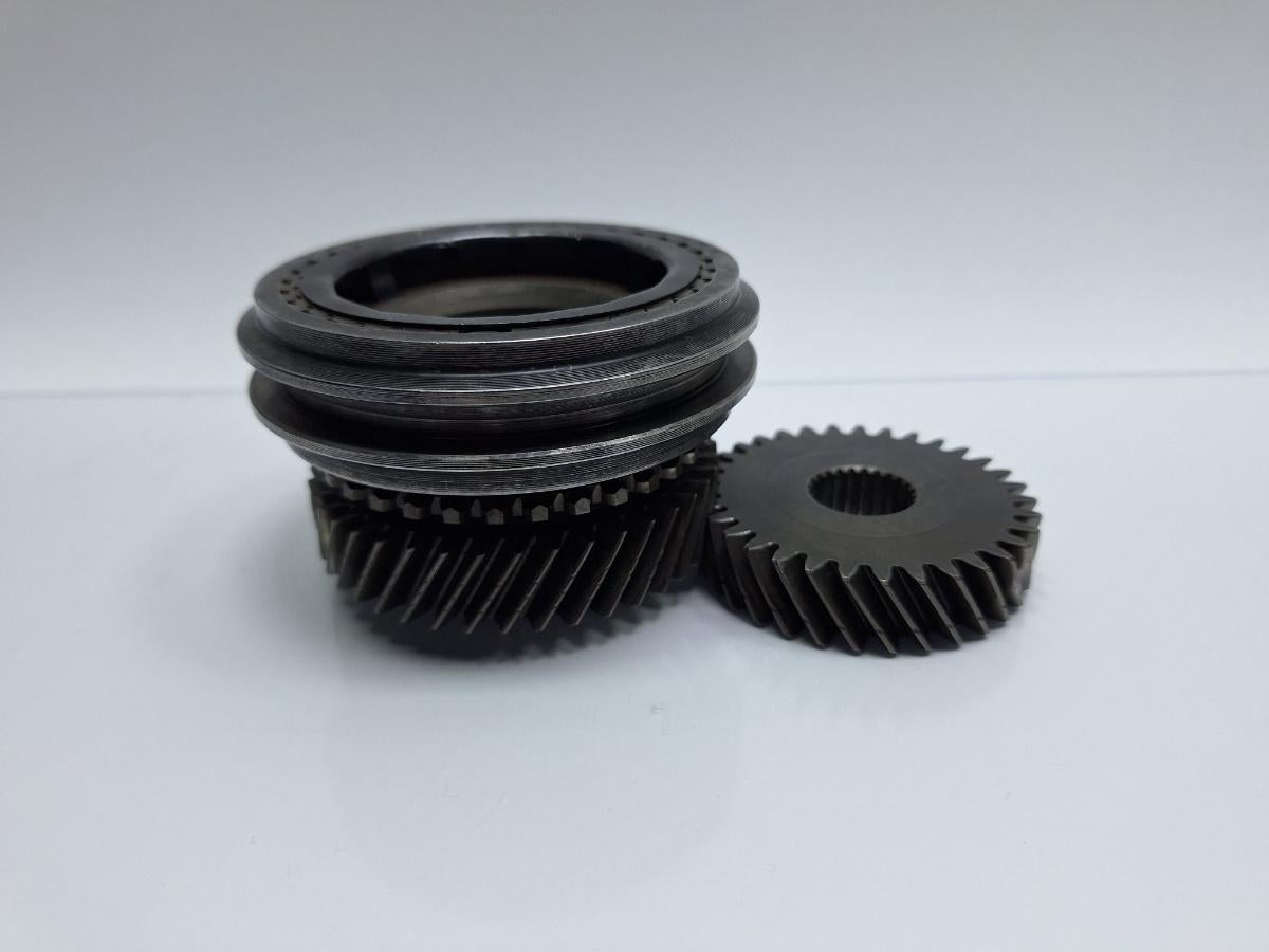 Pinioane treapta a 5-a SKODA OCTAVIA 1U2 1996 - 20101.4 16V AXP, BCA 020311361AD , 020311159Q