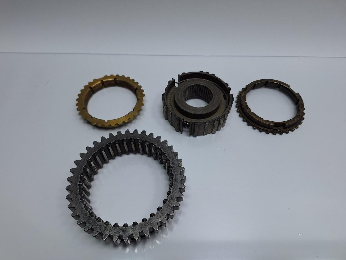 Corp sincronizat treapta 1/2 SKODA OCTAVIA 1U2 1996 - 2010 1.4 16V AXP, BCA 020311239E