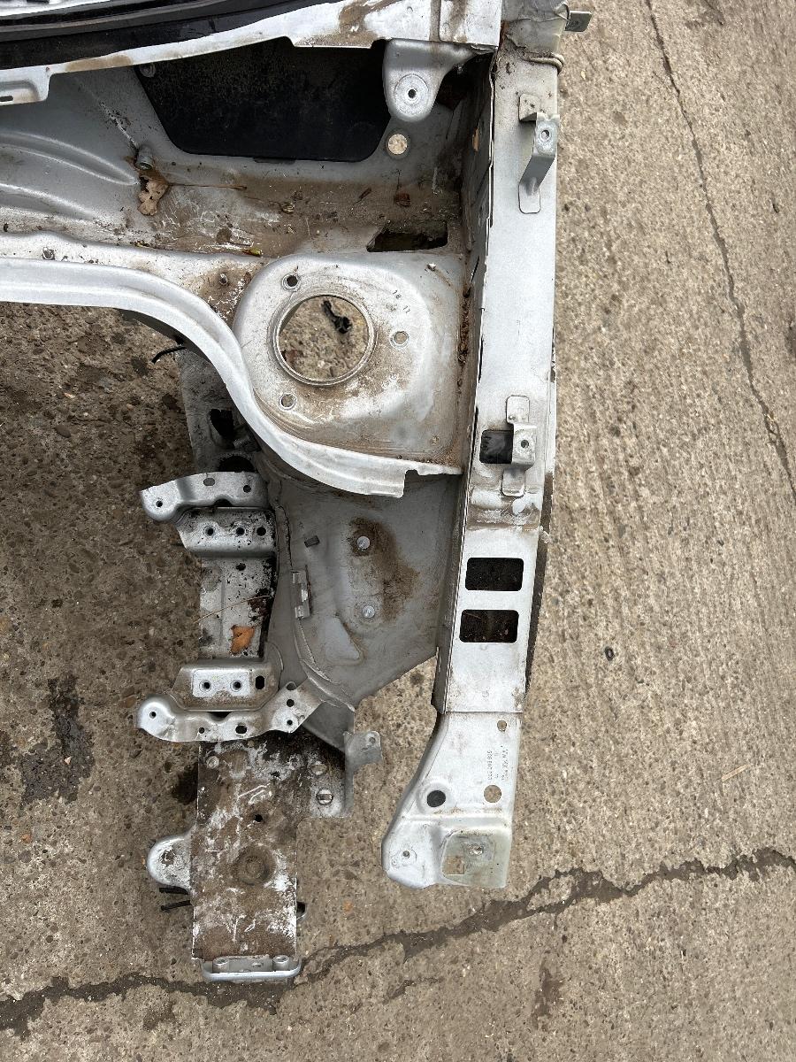 Lonjeron cu semiaripa stanga fata VOLKSWAGEN JETTA IV 162, 163, AV3, AV2 2009 - >1.6 TDI CAYC