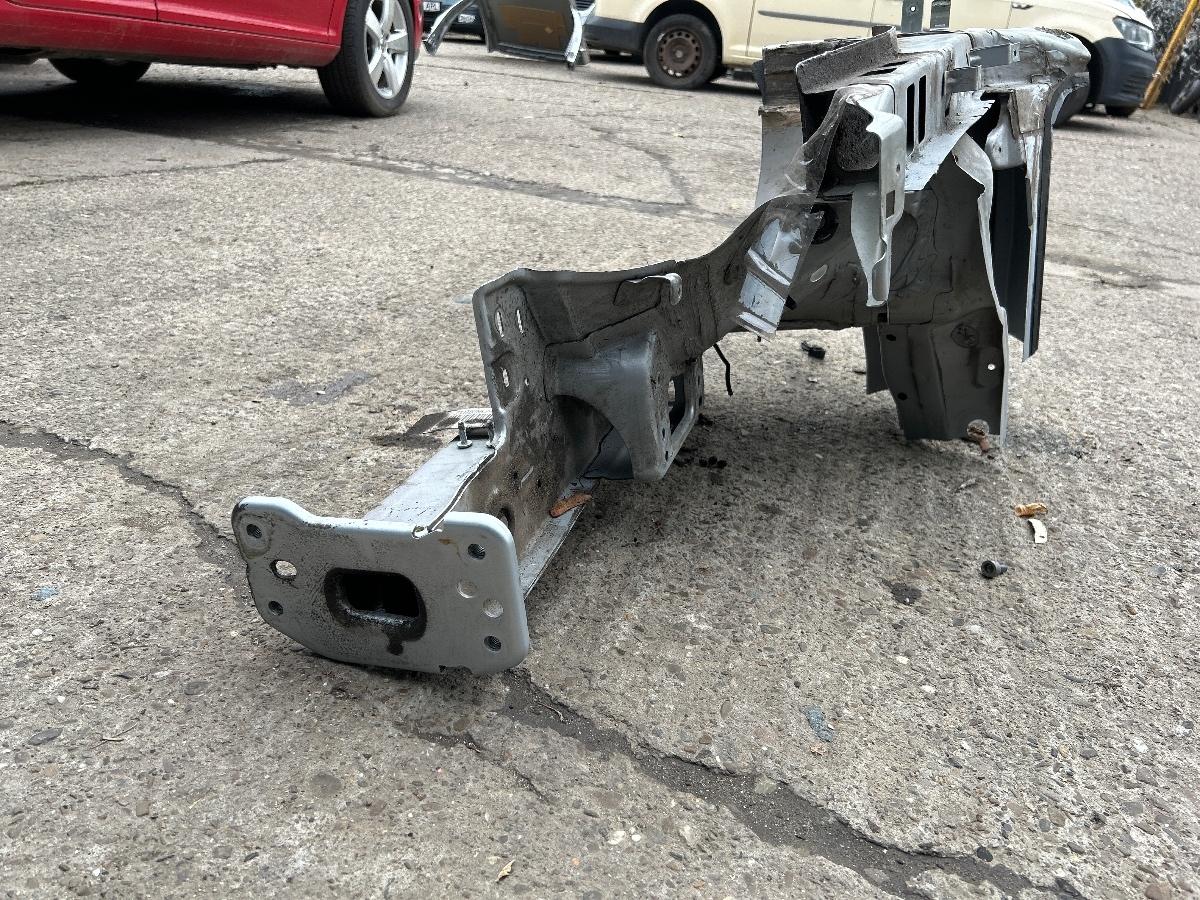 Lonjeron cu semiaripa dreapta fata VOLKSWAGEN JETTA IV 162, 163, AV3, AV2 2009 - >1.6 TDI CAYC