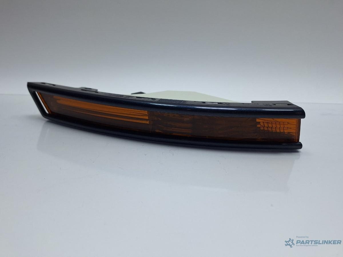 Lampa de semnalizare dreapta VOLKSWAGEN PASSAT Variant 3C5 2008 1.9 TDI BLS 77KW|105HP 2008