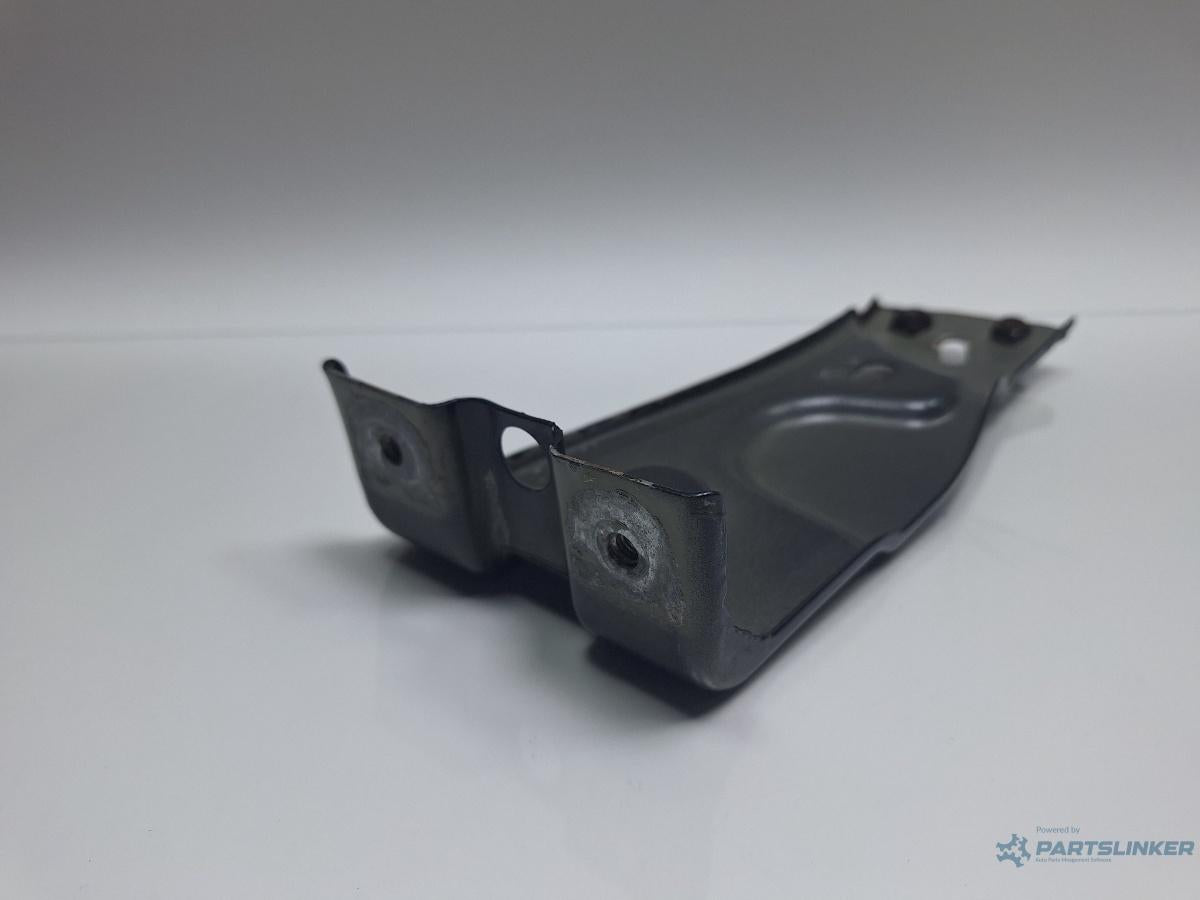 Suport aripa dreapta fata VOLKSWAGEN PASSAT Variant 3C5 2008 1.9 TDI BLS 77KW|105HP 2008