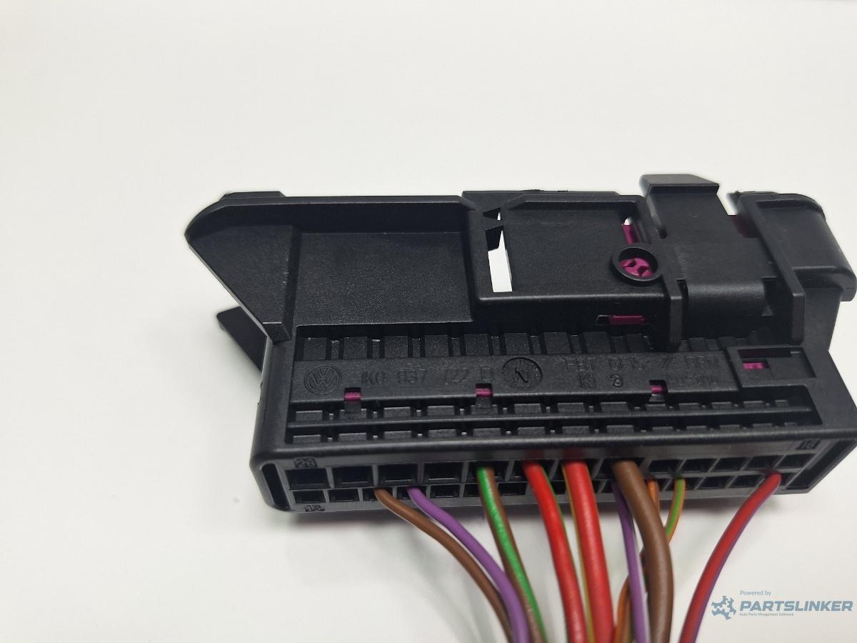 Mufa conector instalatie usa dreapta fata VOLKSWAGEN PASSAT Variant 3C5 2008 1.9 TDI BLS 77KW|105HP 2008