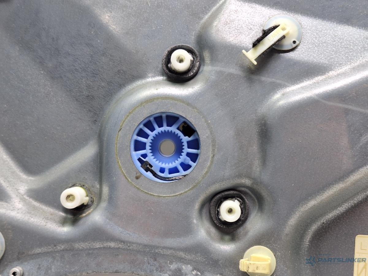 Macara geam dreapta fata SEAT IBIZA IV 6L1 2002 - 20091.4 16V BBY, BKY 6L4837752EQ