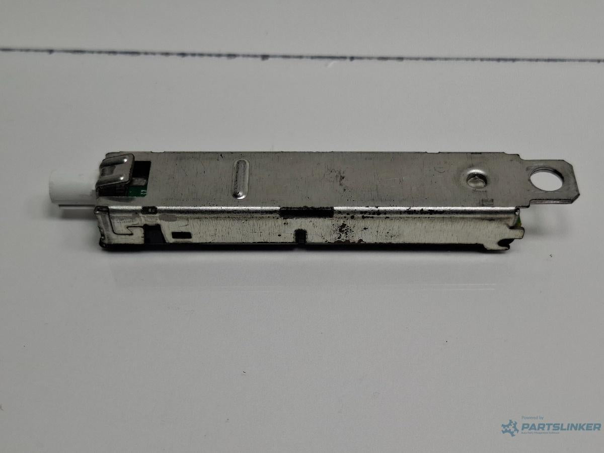 Amplificator antena VOLKSWAGEN JETTA IV 162, 163, AV3, AV2 2012 1.6 TDI CAYC 77KW|105HP 2012