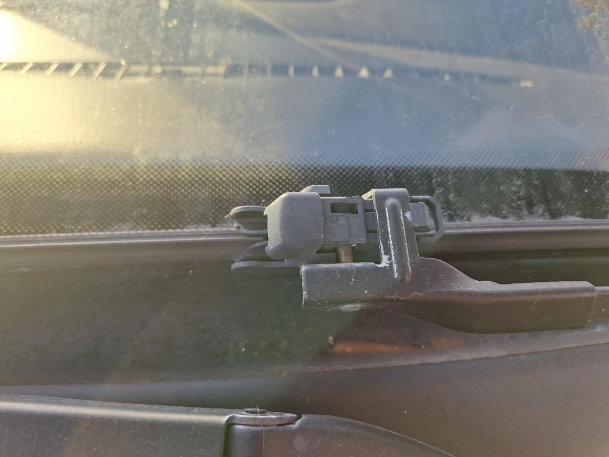 Brat stergator parbriz stanga VOLKSWAGEN GOLF IV Variant 1J5 1999 - 2006