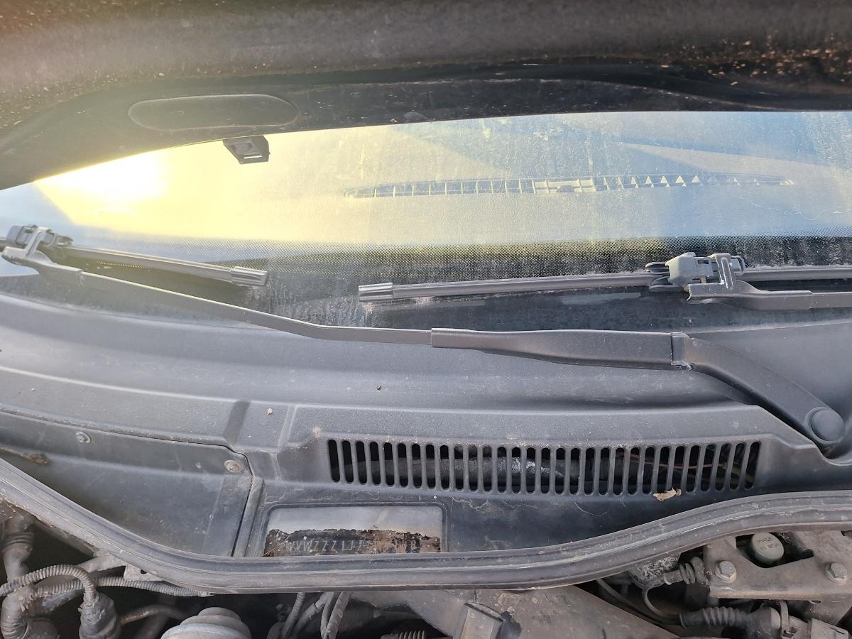 Brat stergator parbriz dreapta VOLKSWAGEN GOLF IV Variant 1J5 1999 - 2006