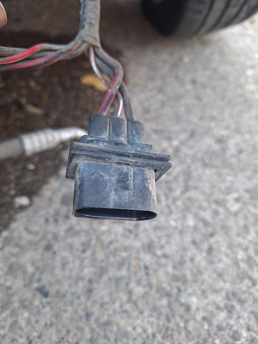 Mufa Conector electroventilator racire VOLKSWAGEN GOLF IV Variant 1J5 1999 - 2006 1.9 TDI ATD, AXR