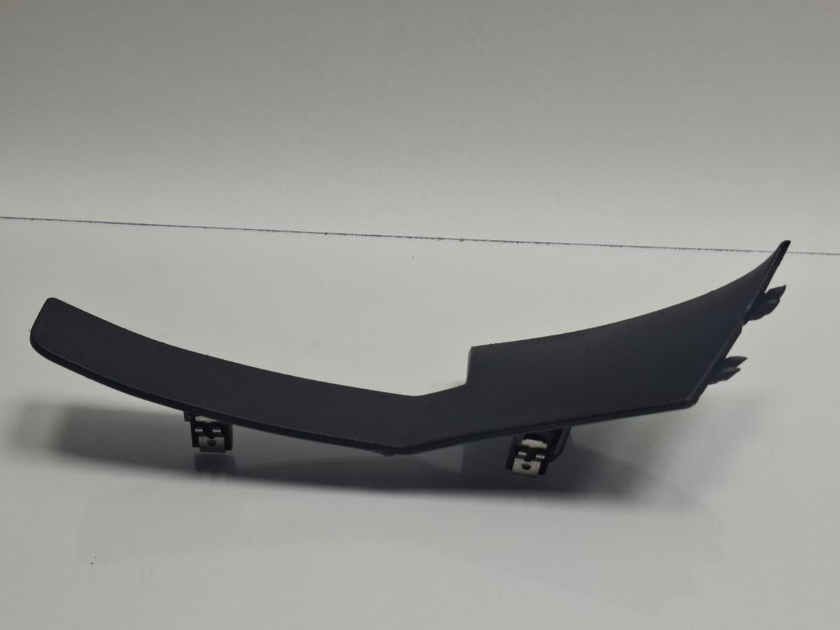 Ornament maner interior usa stanga fata VOLKSWAGEN JETTA IV 162, 163, AV3, AV2 2012 1.6 TDI CAYC 77KW|105HP 2012