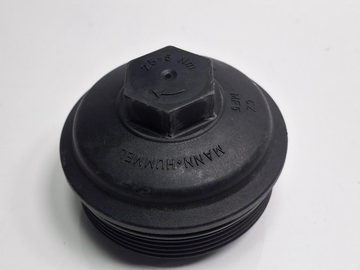 Capac carcasa filtru ulei VOLKSWAGEN GOLF V 1K1 2003 - 2009 1.9 TDI  BXE 045115433E