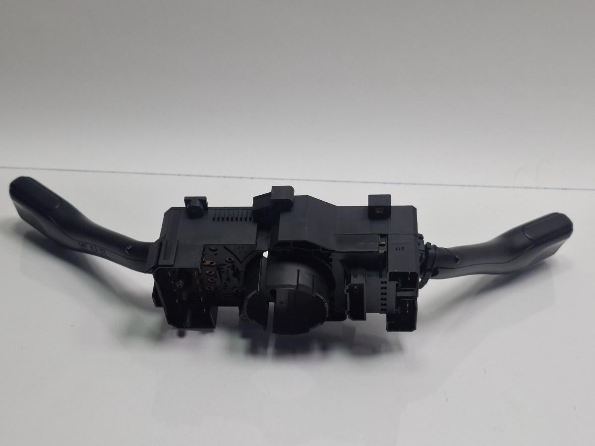 Bloc manete SKODA FABIA 6Y2 1999 - 20081.4 16V AUA, BBY, BKY 4B0953503F
