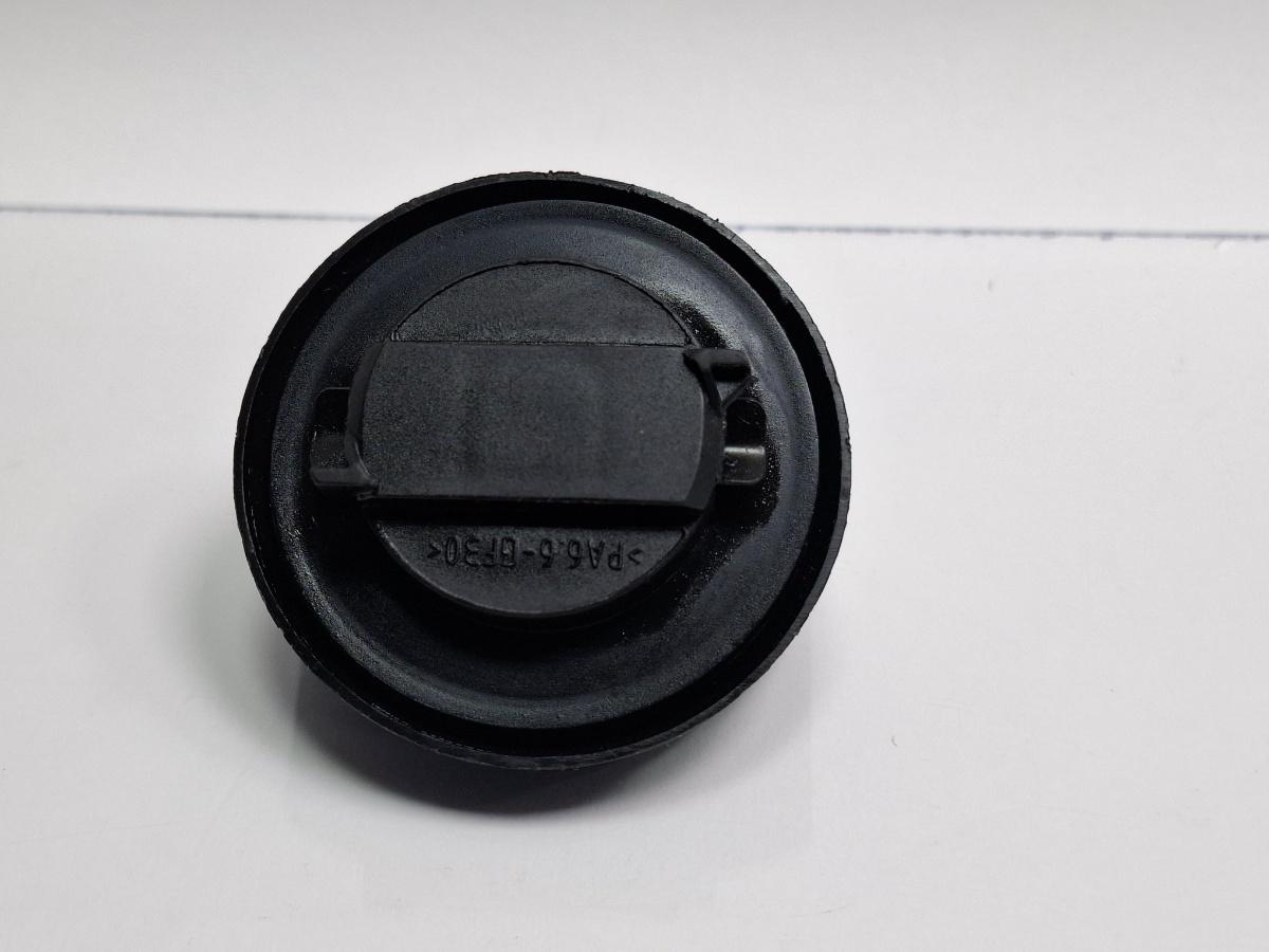 Buson umplere ulei SKODA FABIA 6Y2 1999 - 20081.4 16V AUA, BBY, BKY 06B103485C