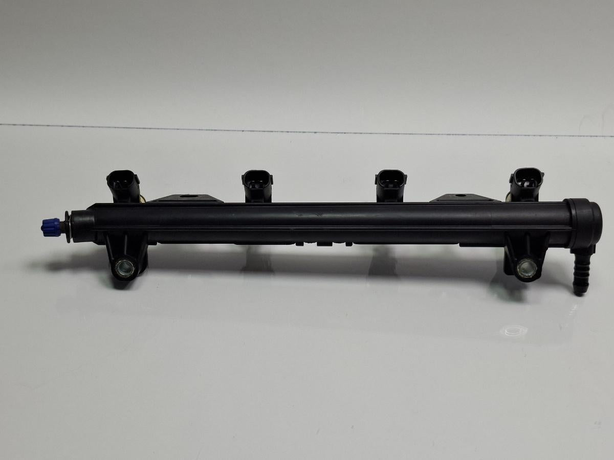 Rampa cu  injectoare SKODA FABIA 6Y2 1999 - 20081.4 16V AUA, BBY, BKY 036133320 , 036906031M