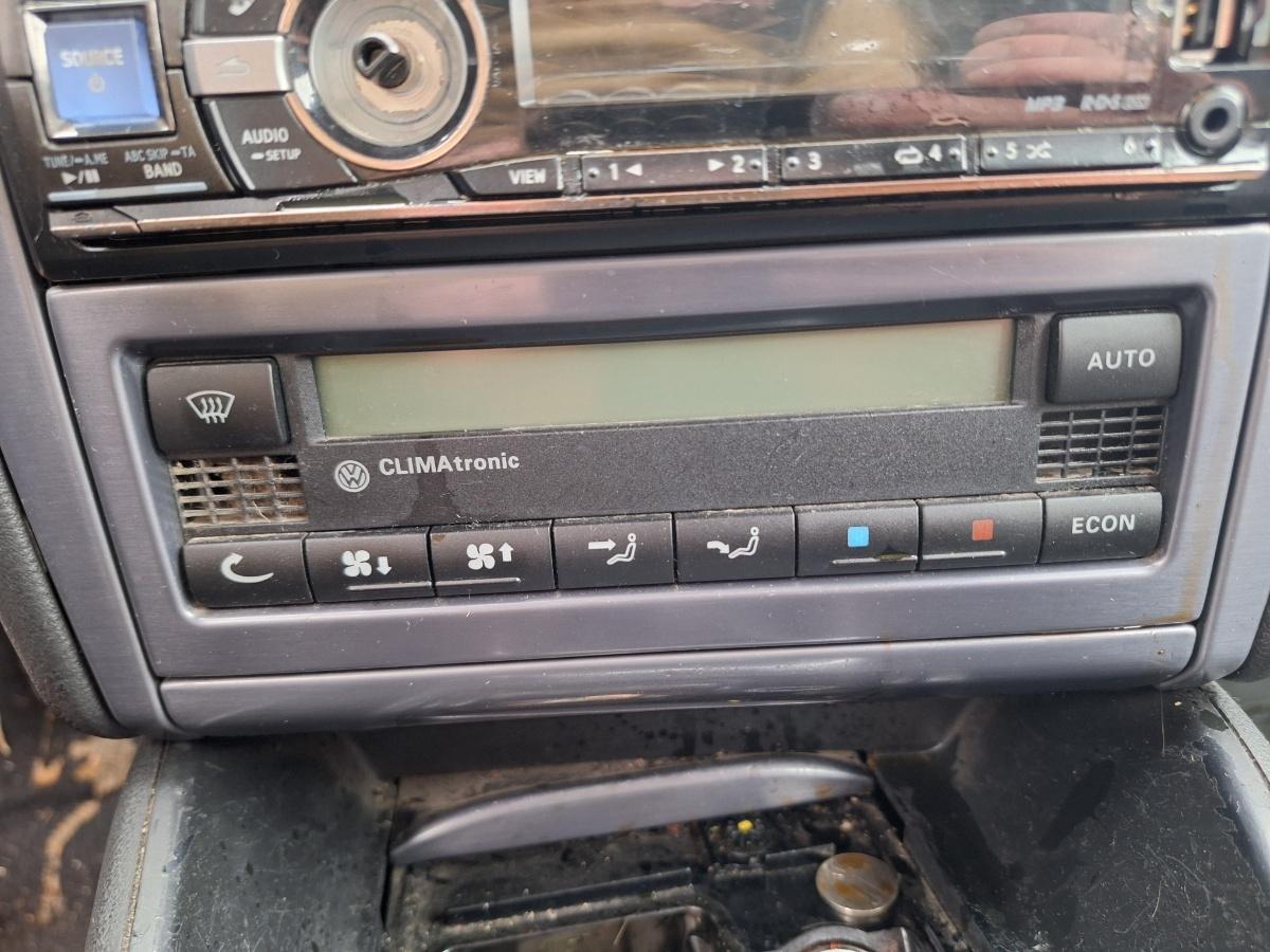 Panou Climatronic VOLKSWAGEN GOLF IV Variant 1J5 1999 - 2006