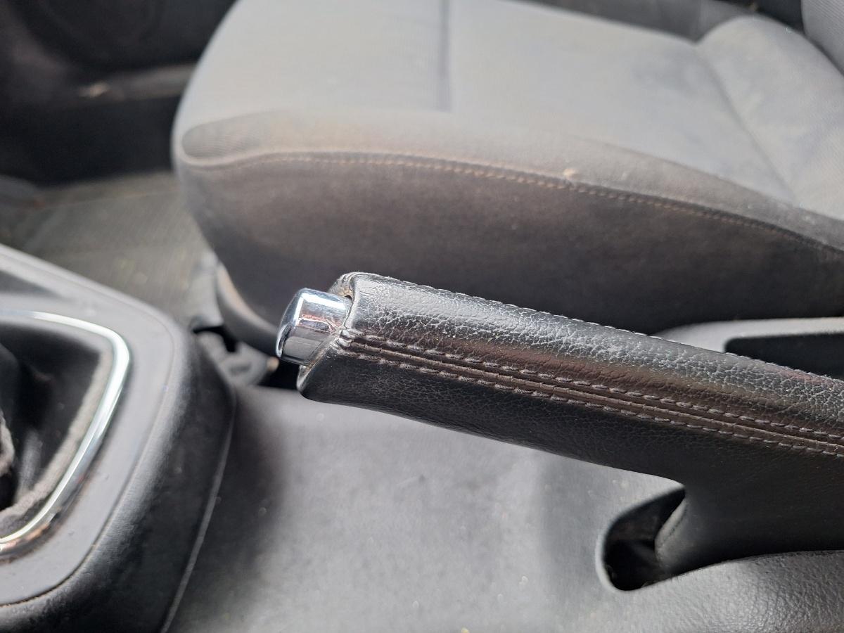 Ansamblu maneta frana de mana/frana de parcare VOLKSWAGEN GOLF IV Variant 1J5 1999 - 2006