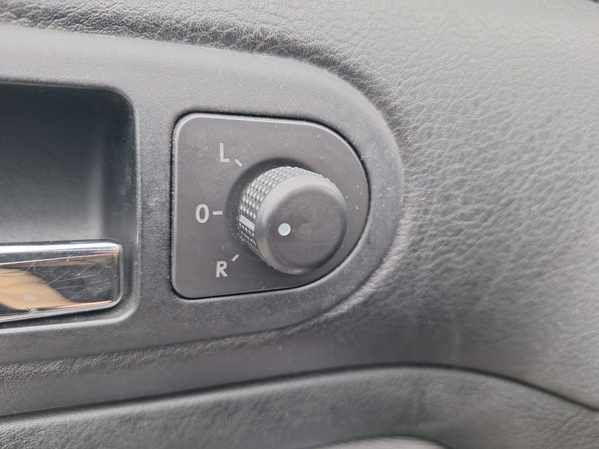 Comutator dezaburire oglinzi VOLKSWAGEN GOLF IV Variant 1J5 1999 - 2006