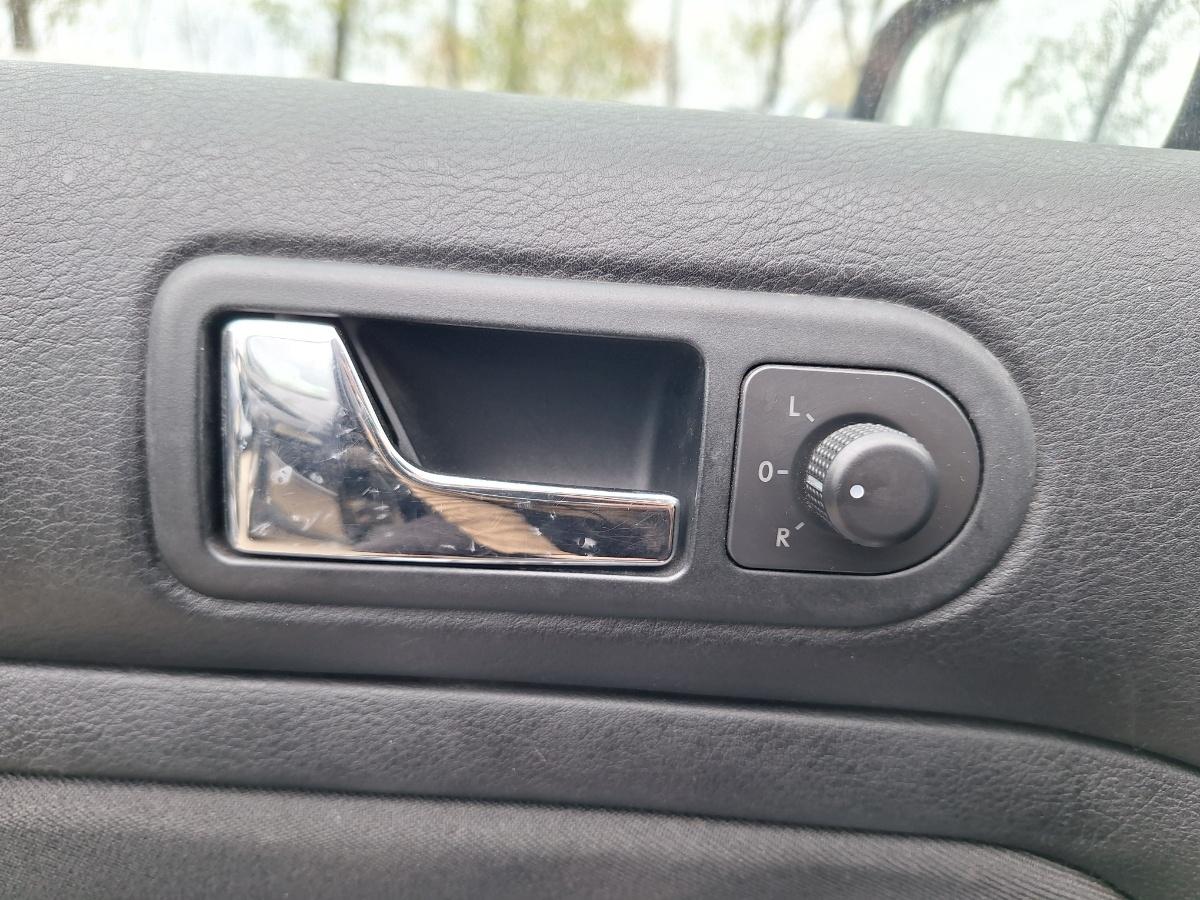 Maner interior portiera fata stanga VOLKSWAGEN GOLF IV Variant 1J5 1999 - 2006