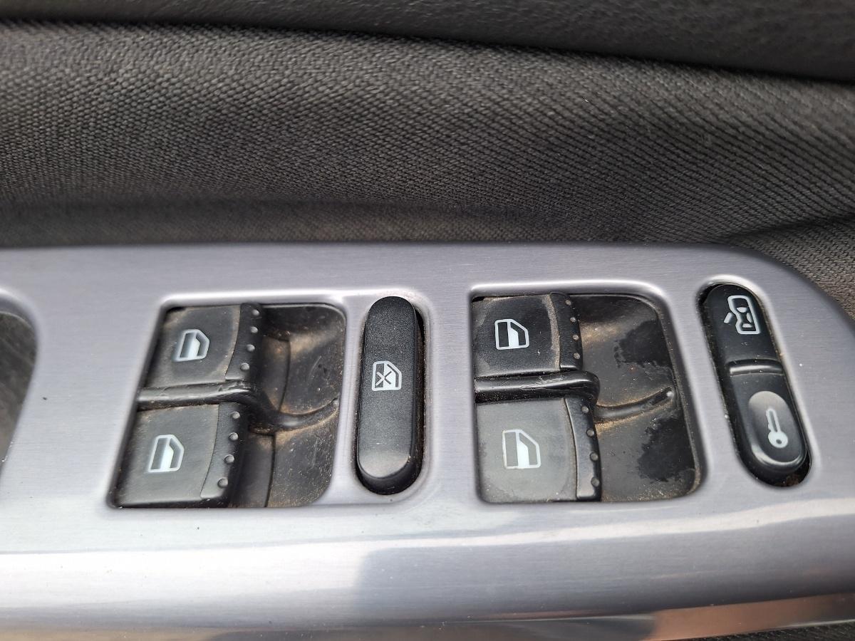 Butoane geamuri electrice VOLKSWAGEN GOLF IV Variant 1J5 1999 - 20061.9 TDI ATD, AXR