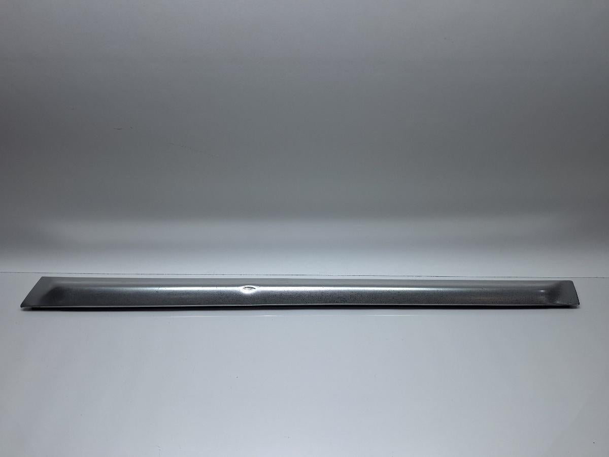 Bandou inferior usa  dreapta fata AUDI A6 III Allroad 4FH, C6 2006 - 2011 TDI quattro CANC 4F9853060C