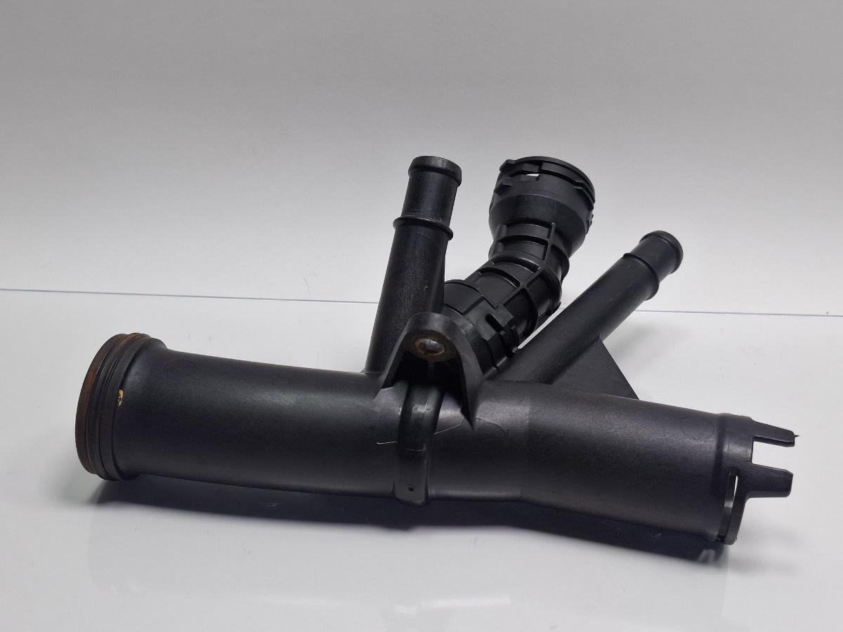 Corp termostat SKODA OCTAVIA Combi 5E5 2012 - >2.0 TDI CKFC, CRMB, CYKA 04L121071E