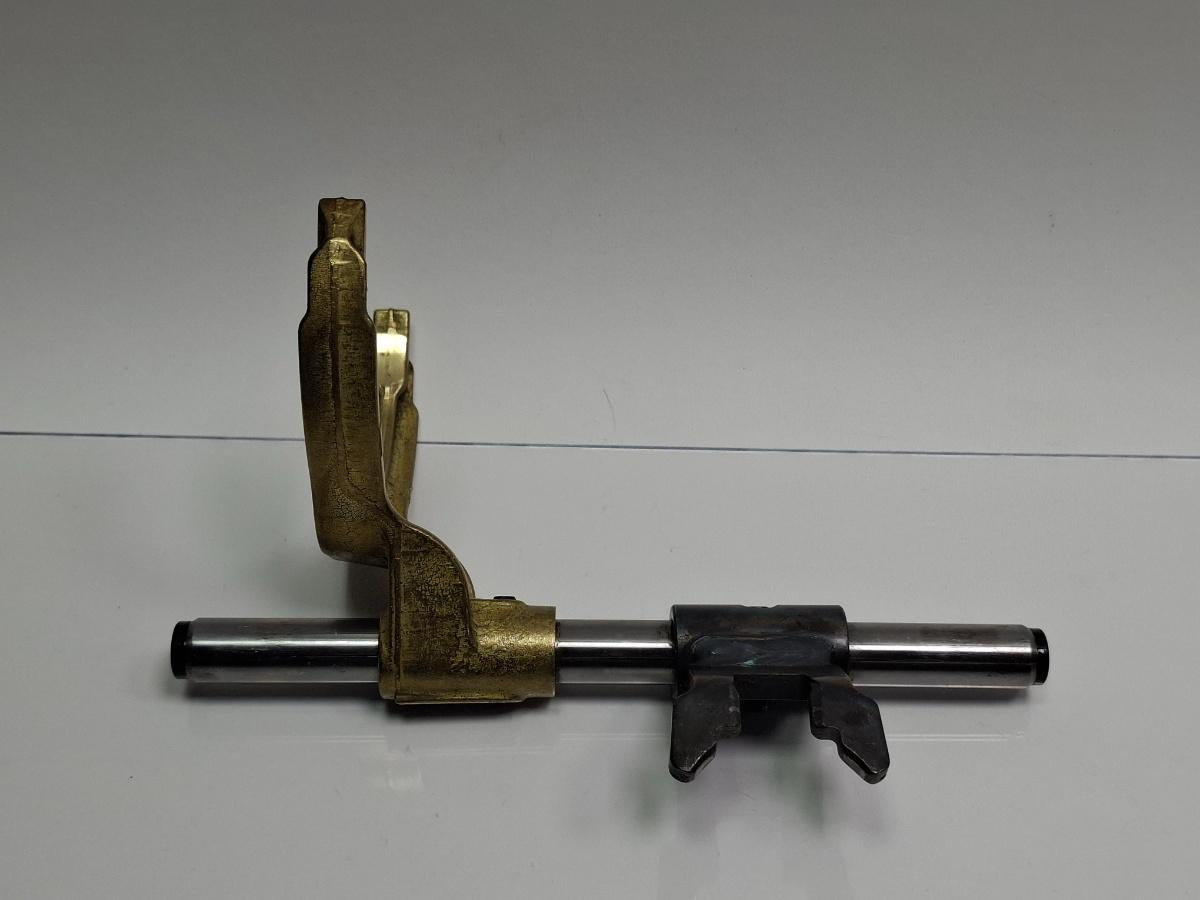 Furca cuplare trepte 3/4 VOLKSWAGEN TOURAN 1T1, 1T2 2003 - 20102.0 TDI BMM  02M311559L