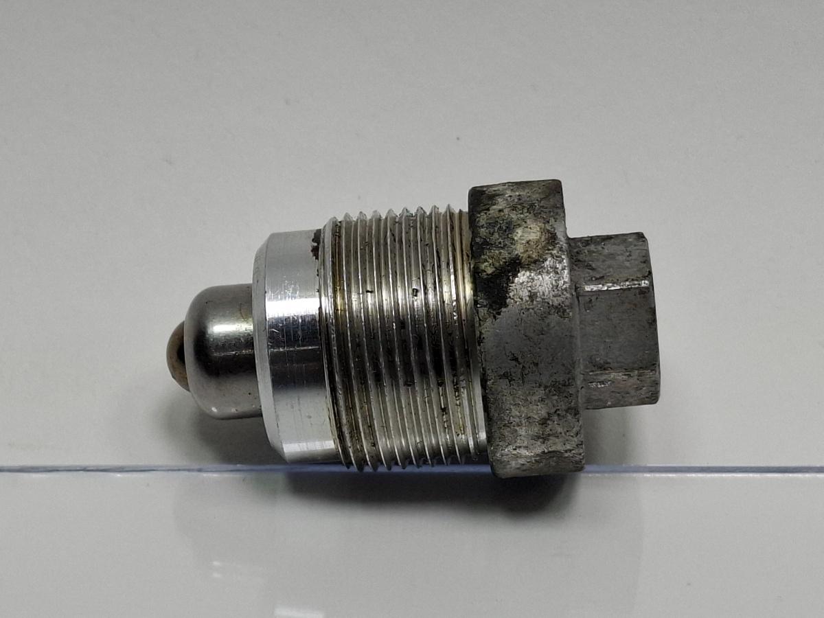 Surub deblocare VOLKSWAGEN TOURAN 1T1, 1T2 2003 - 20102.0 TDI BMM 02M301241B