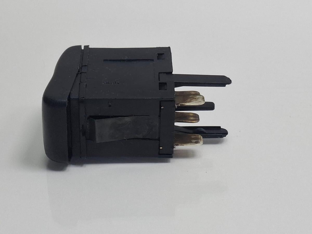 Buton dezaburire luneta VOLKSWAGEN CADDY II Box 9K9A 1995 - 20041.9 SDI AEY, AYQ 6K1959621A