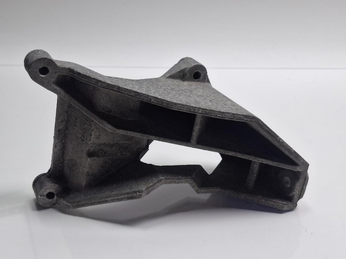 Suport motor VOLKSWAGEN CADDY II Box 9K9A 1995 - 20041.9 SDI AEY, AYQ 038129723E